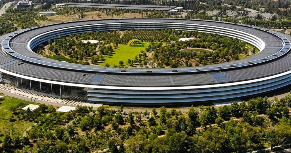 Designed by Apple in California(大) Designed by Apple in California